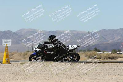 media/Apr-20-2025-CVMA (Sun) [[39090e8767]]/Race 11-500-350 Supersport (Holeshot)/
